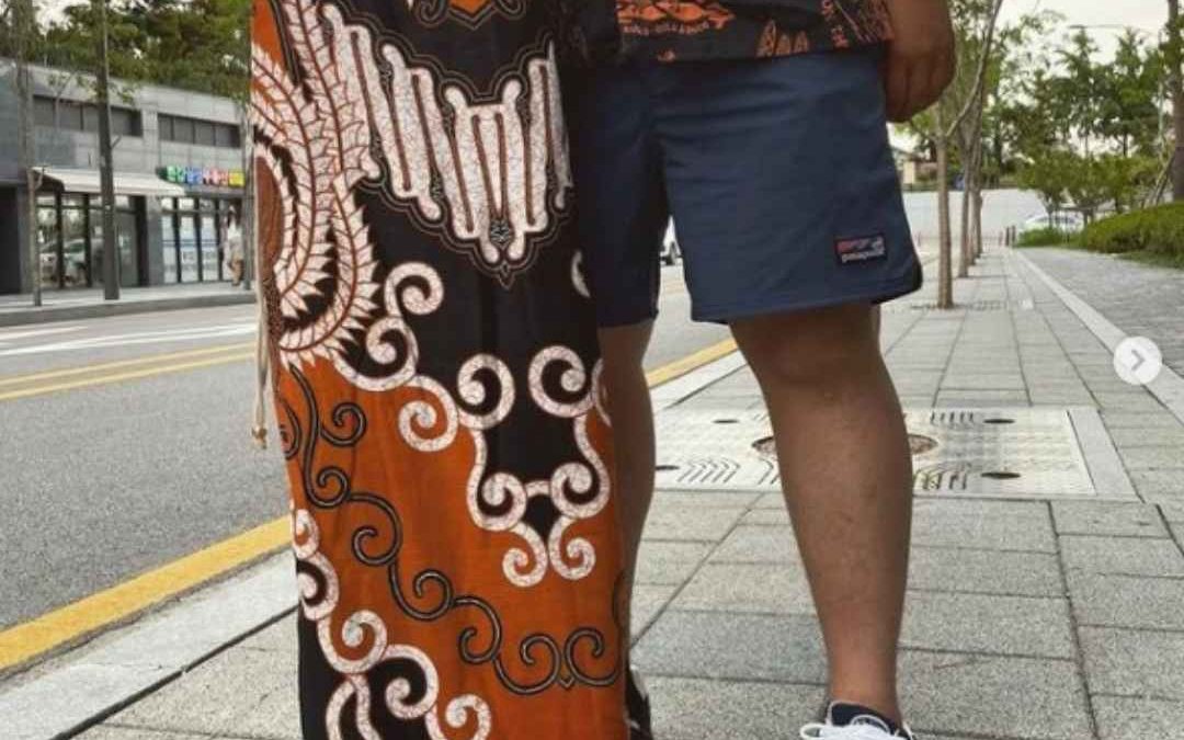 Batik Fans Photos
